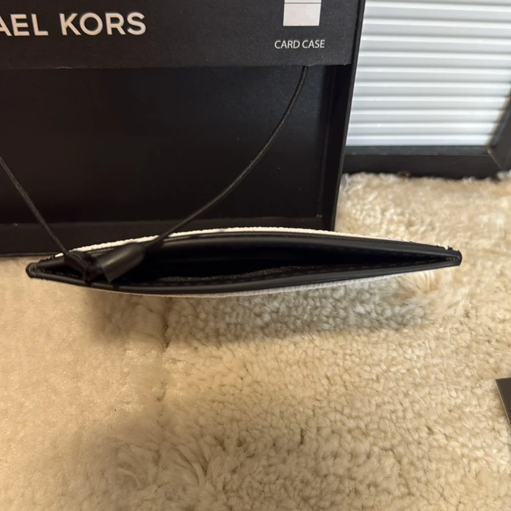MICHAEL KORS Men’s Cooper Signature Logo Card Case